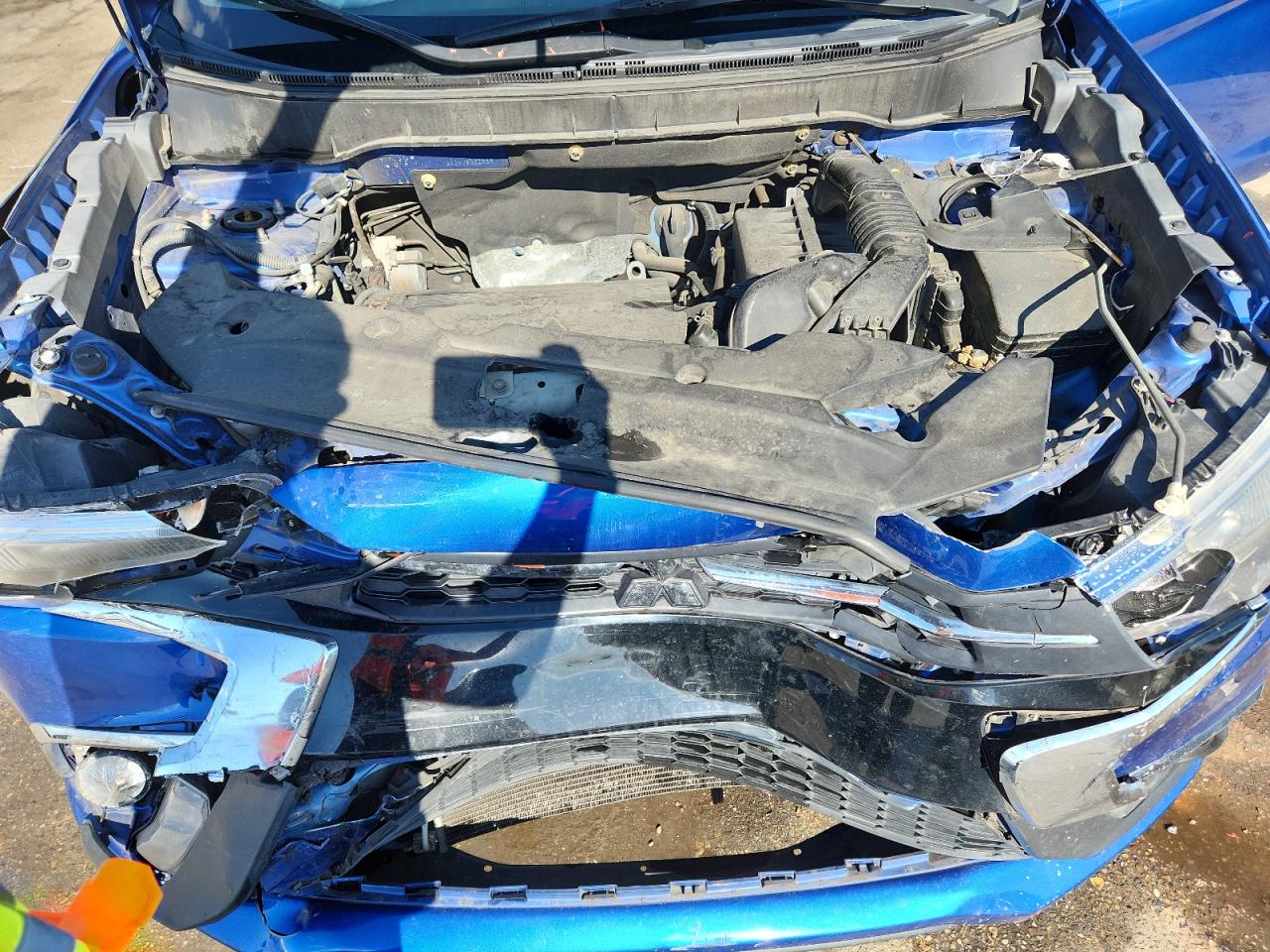 Mitsubishi Outlander Es Image 11