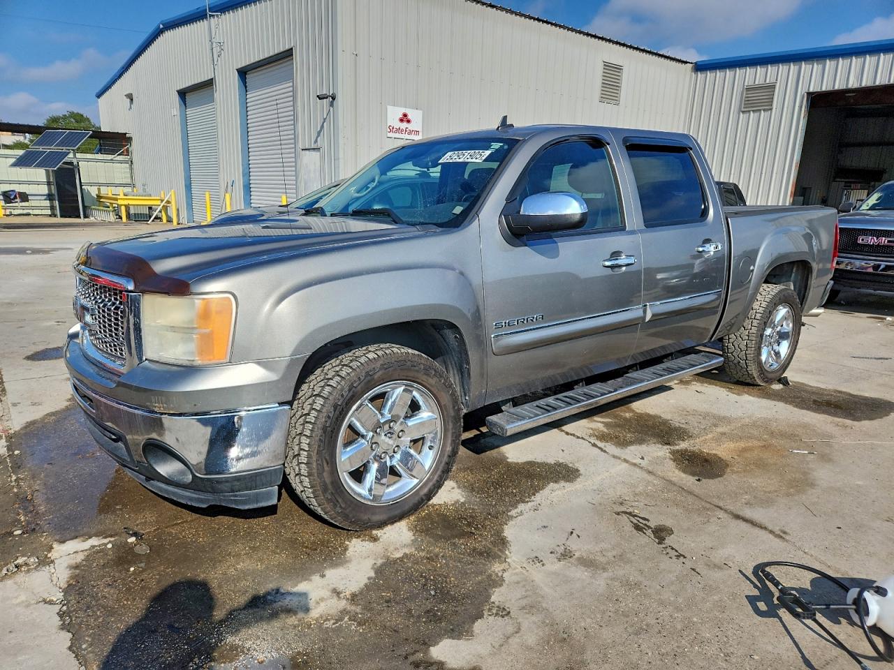 GMC Sierra C1500 Sle Image 1