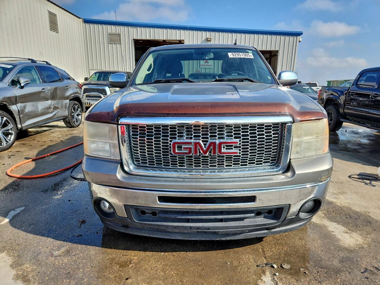 GMC Sierra C1500 Sle Image 6