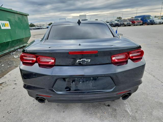 Chevrolet Camaro Ls Image 3