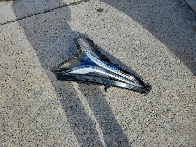 Cadillac XT4 Luxury Image 4