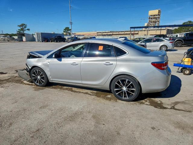 Buick Verano Sport Touring Image 5