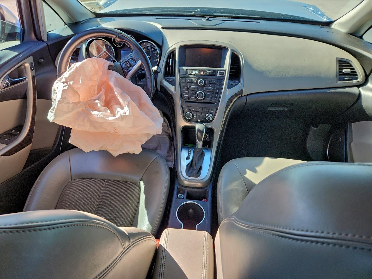 Buick Verano Sport Touring Image 7