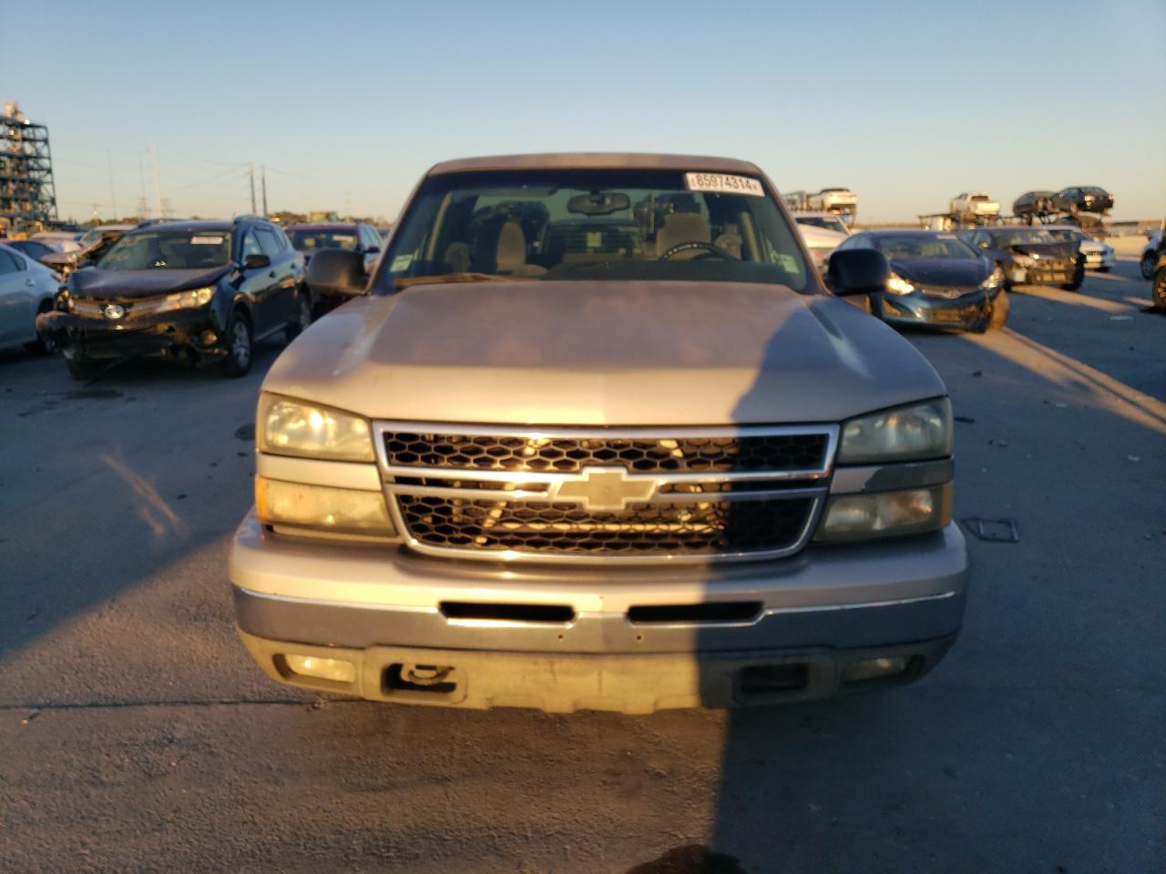 Chevrolet Silverado C1500 Image 11