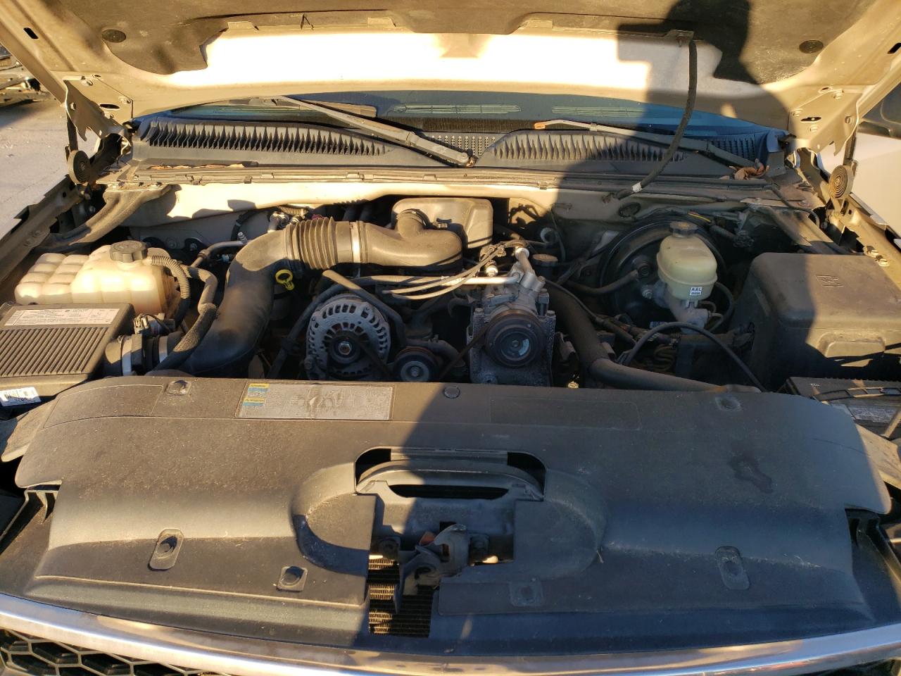 Chevrolet Silverado C1500 Image 7