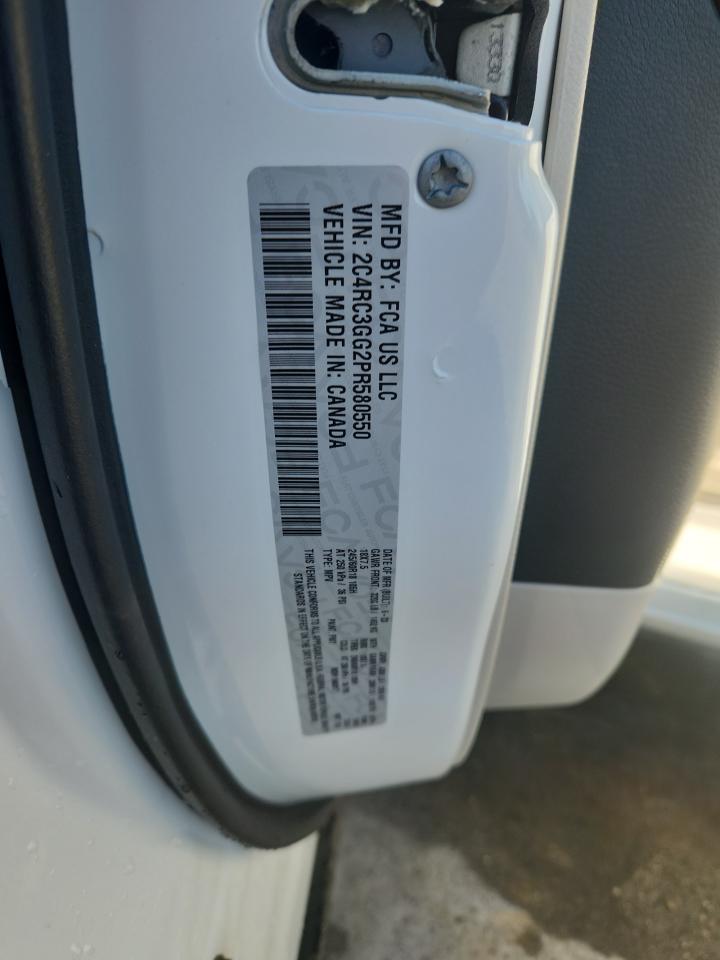 Chrysler Pacifica Limited Image 10