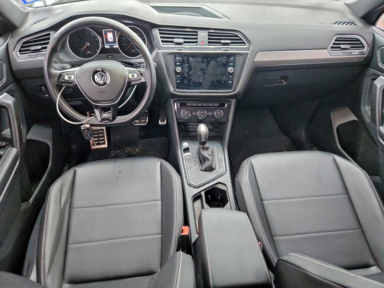 Volkswagen Tiguan Se Image 11