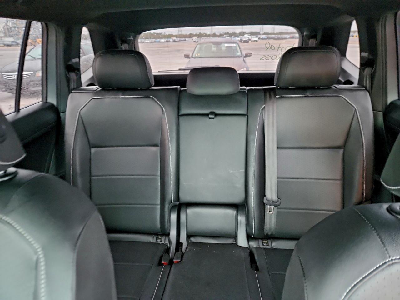 Volkswagen Tiguan Se Image 6