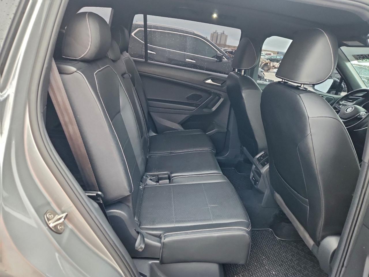 Volkswagen Tiguan Se Image 12