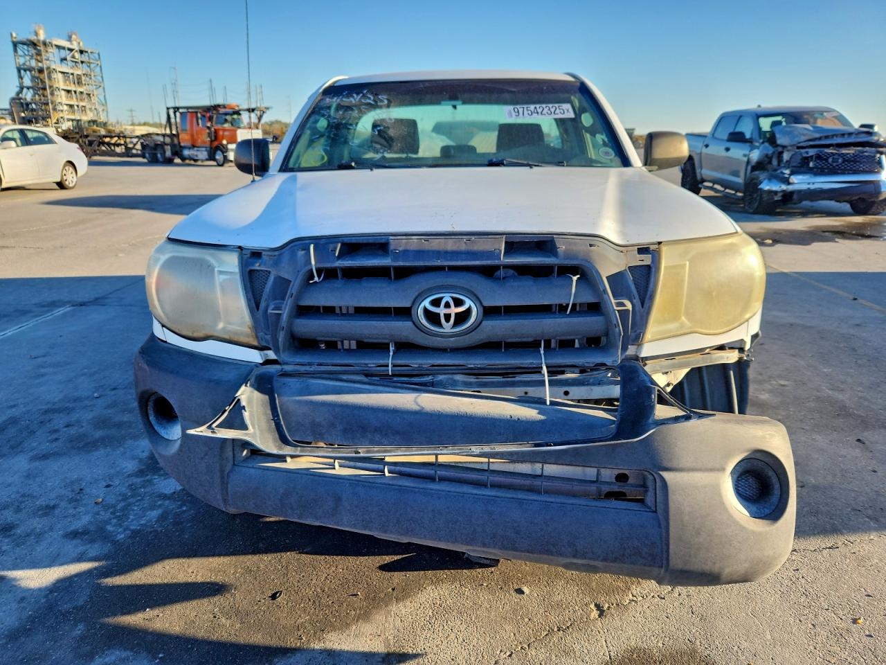 Toyota Tacoma Image 5