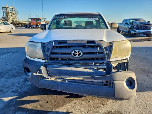 Toyota Tacoma Image 5