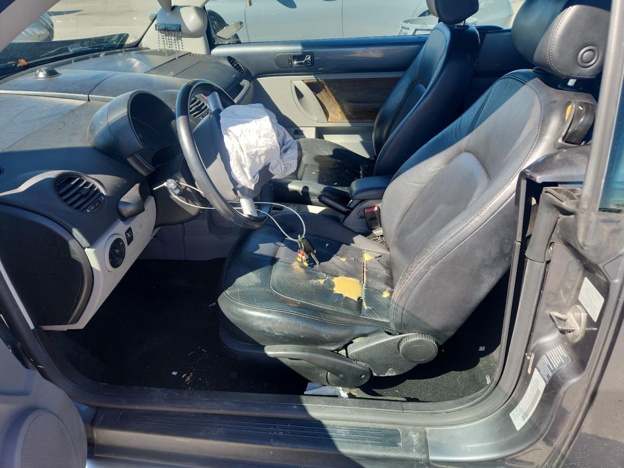 Volkswagen Beetle Gls Image 2