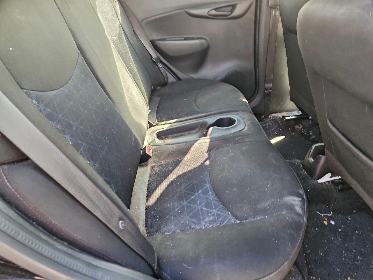 Chevrolet Spark 1lt Image 12