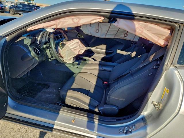 Chevrolet Camaro Lt Image 12