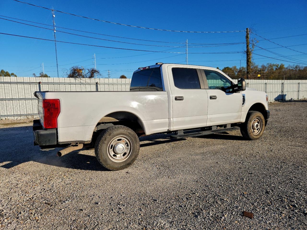 Ford F-350 Super Duty Image 2