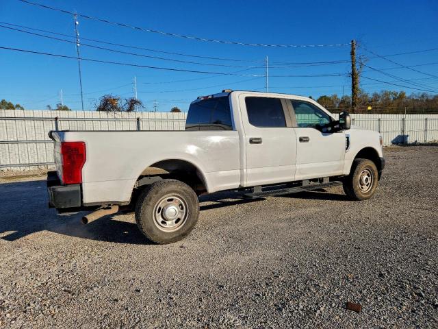 Ford F-350 Super Duty Image 2