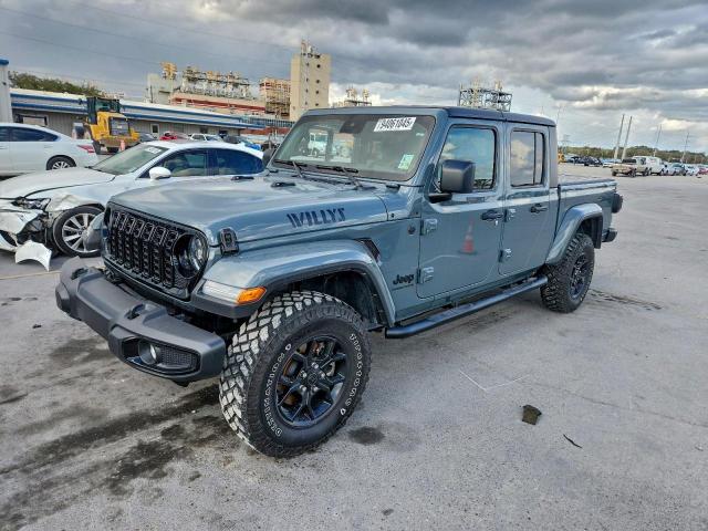  Salvage Jeep Gladiator