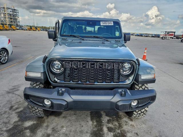 Jeep Gladiator Sport Image 8