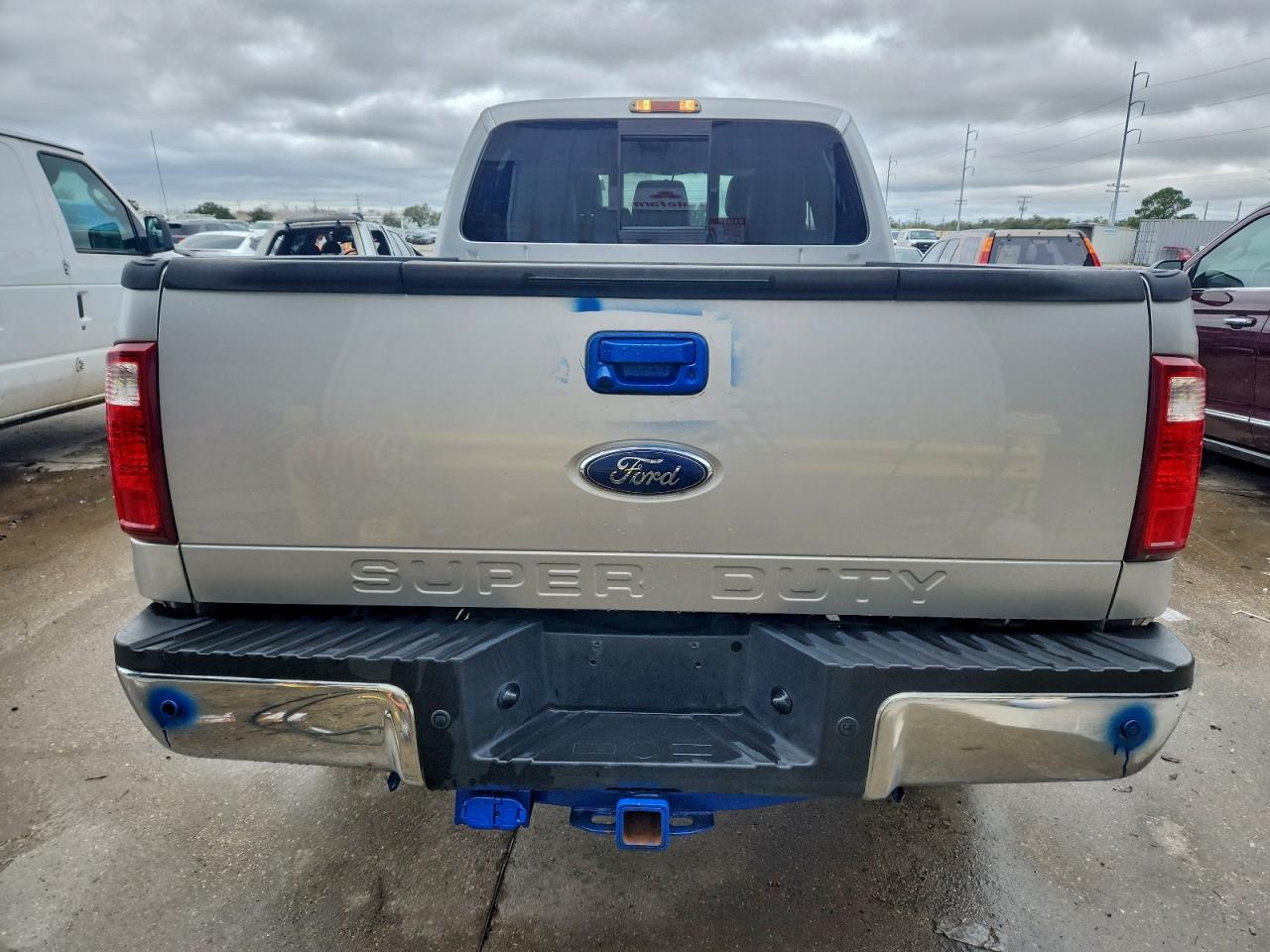 Ford F-250 Super Duty Image 2