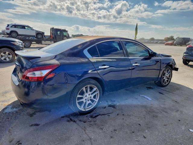 Nissan Maxima S Image 3