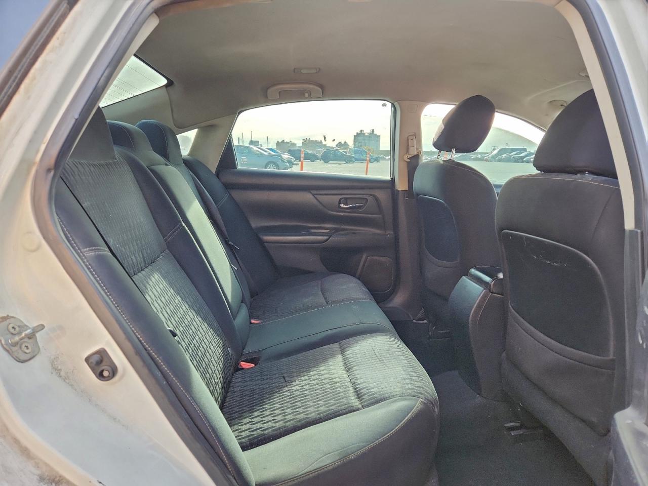 Nissan Altima 2.5 Image 8