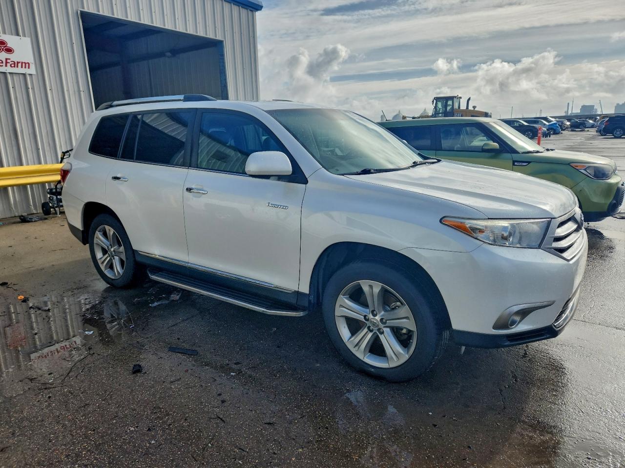 Toyota Highlander Limited Image 8