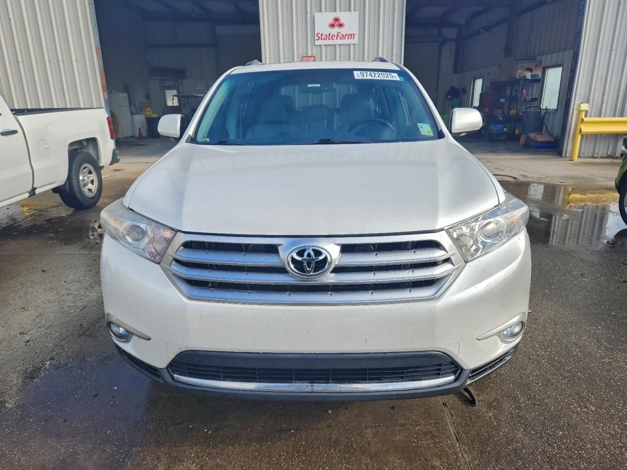 Toyota Highlander Limited Image 9