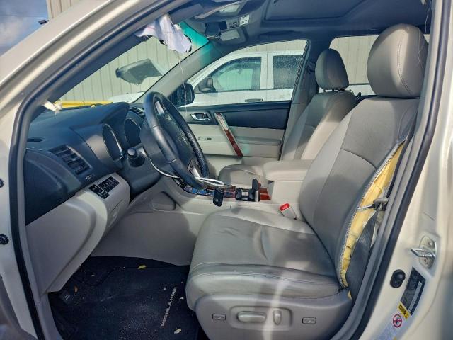 Toyota Highlander Limited Image 7