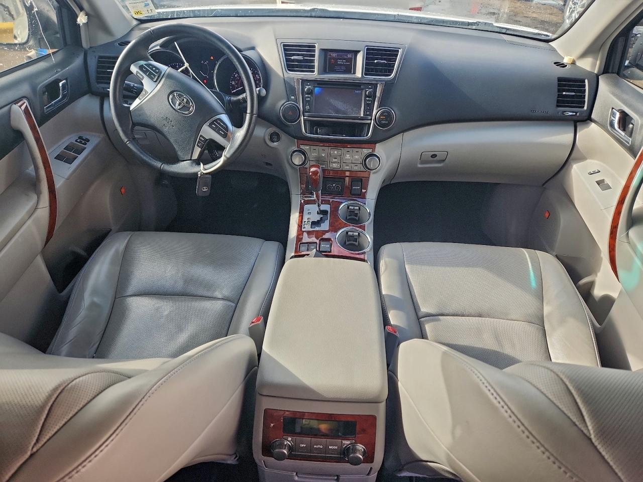 Toyota Highlander Limited Image 11