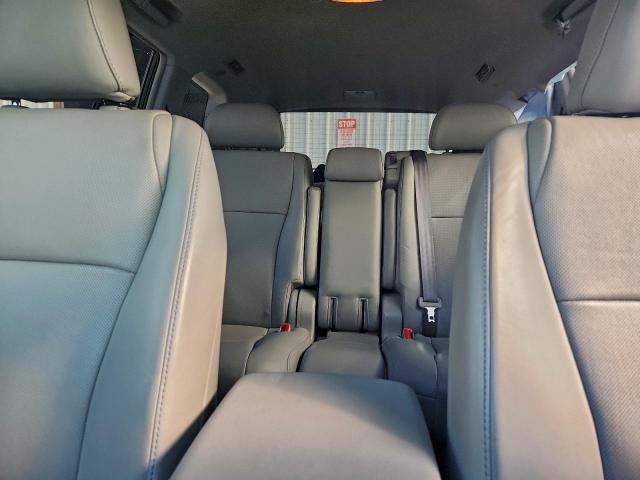 Toyota Highlander Limited Image 4