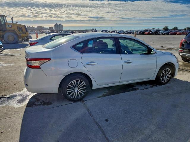 Nissan Sentra S Image 4