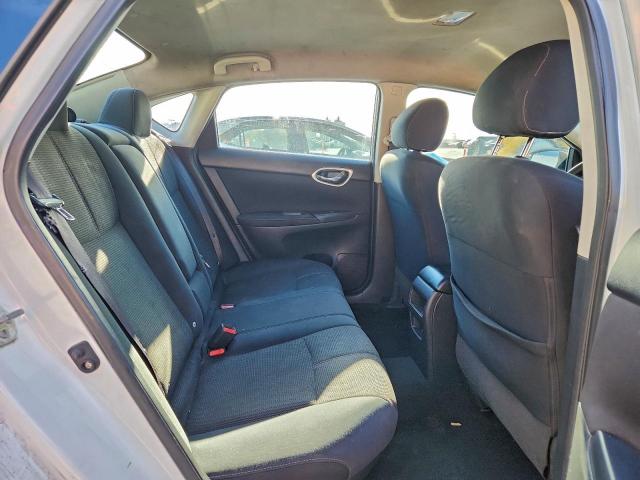 Nissan Sentra S Image 9