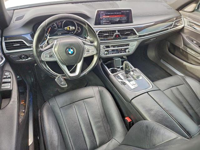 BMW 7 Series I Image 8