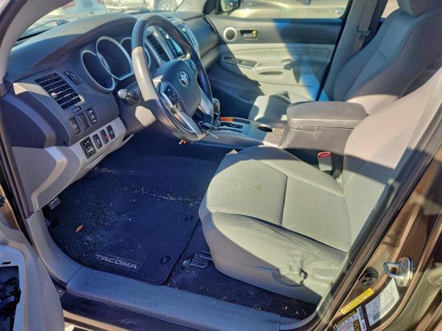 Toyota Tacoma Double Cab Image 5