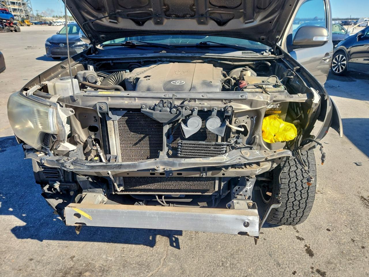 Toyota Tacoma Double Cab Image 11