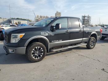  Salvage Nissan Titan