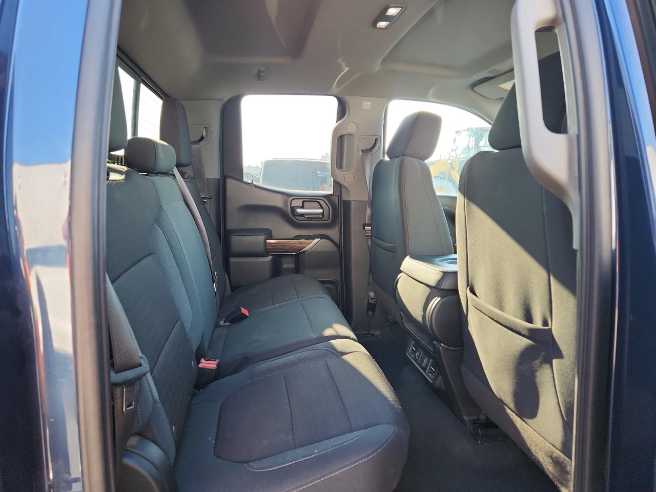 GMC Sierra K1500 Sle Image 11