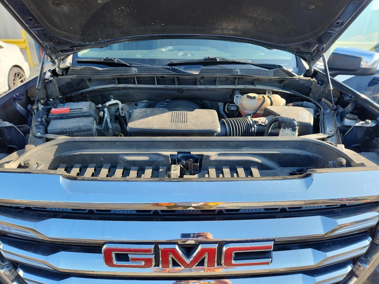 GMC Sierra K1500 Sle Image 8
