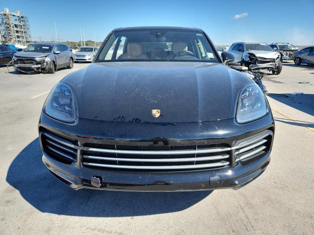 Porsche Cayenne S Image 9