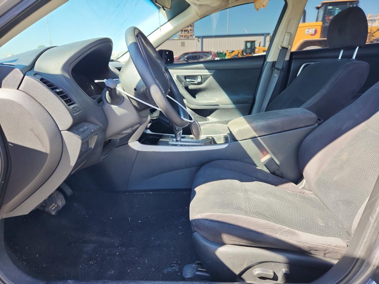 Nissan Altima 2.5 Image 9