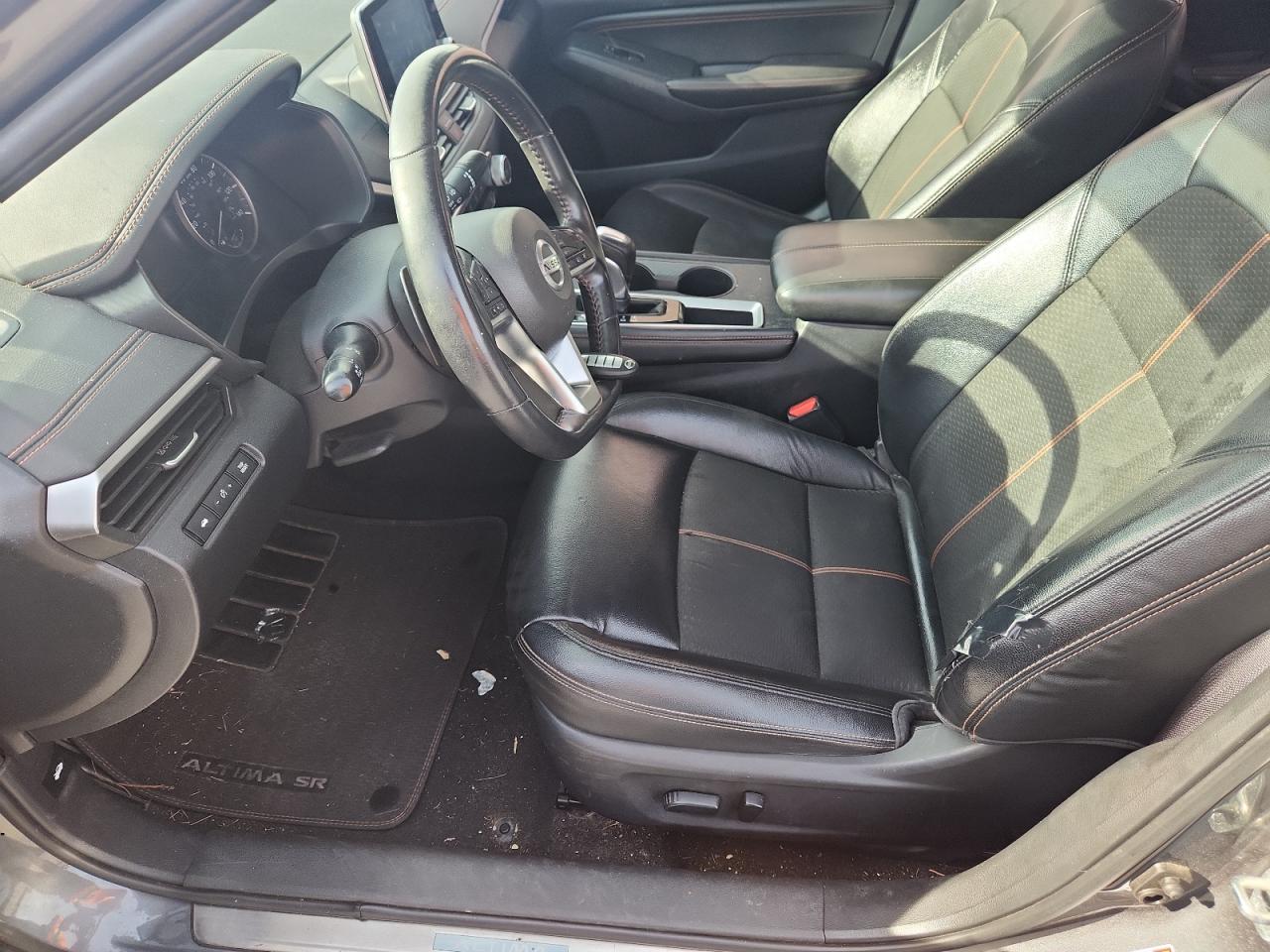 Nissan Altima Sr Image 2