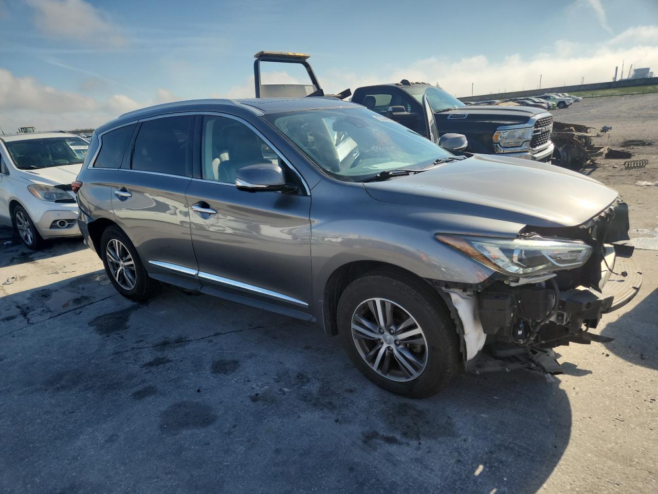 INFINITI Qx Luxe Image 11