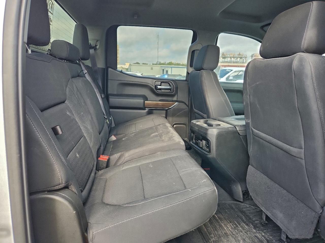 Chevrolet Silverado C1500 Rst Image 4