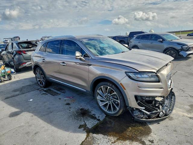 Lincoln Nautilus Reserve Image 4