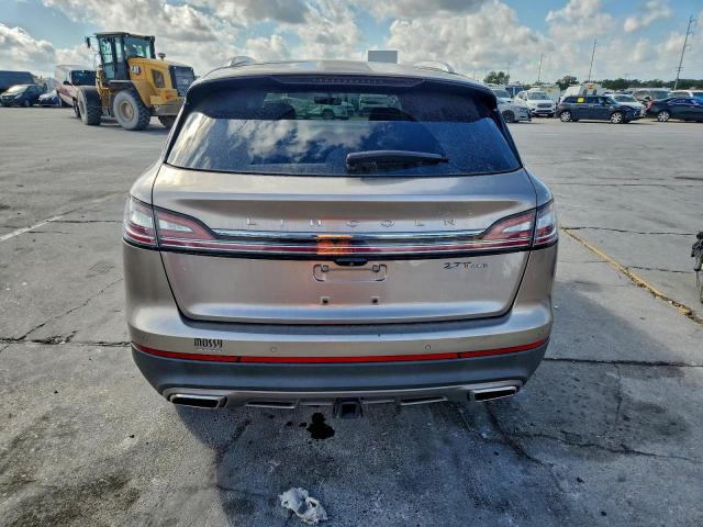 Lincoln Nautilus Reserve Image 3