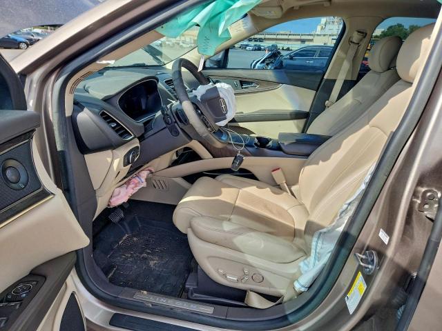 Lincoln Nautilus Reserve Image 8