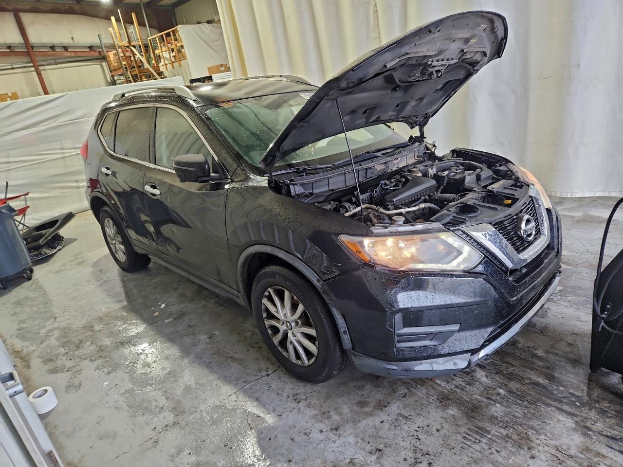 Nissan Rogue S Image 6