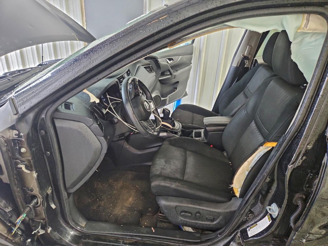 Nissan Rogue S Image 11