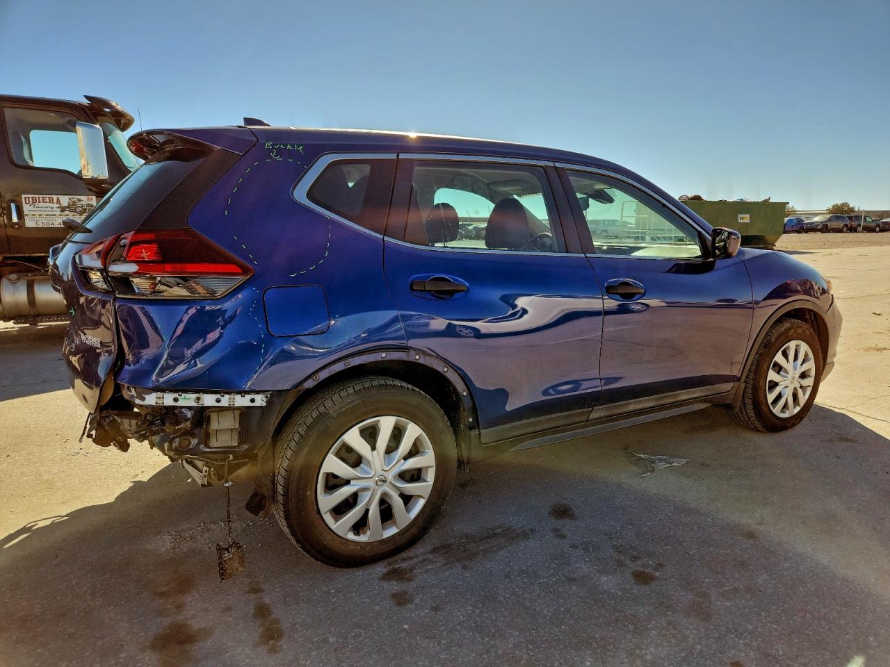 Nissan Rogue S Image 11
