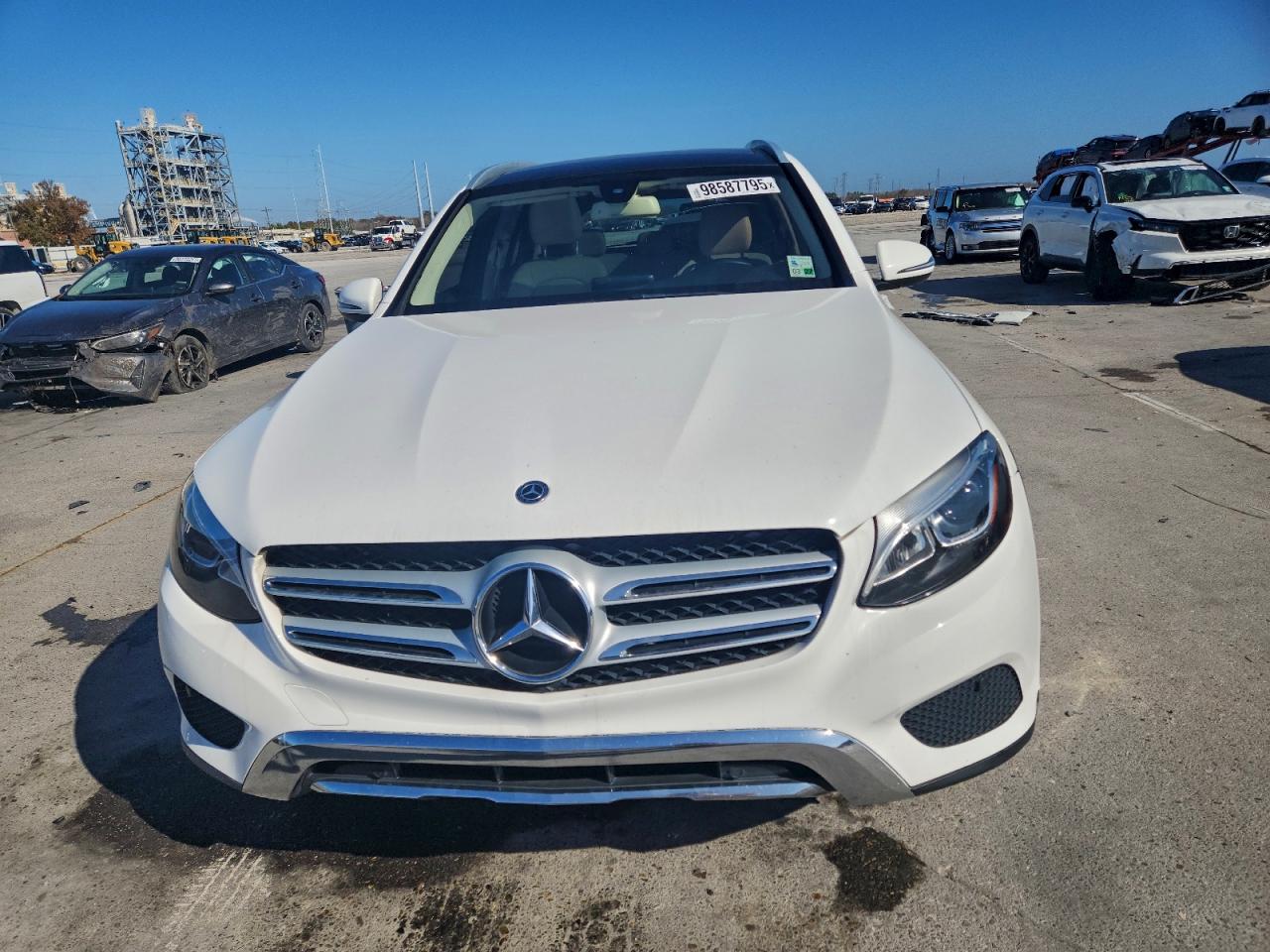 Mercedes-Benz GLC 300 Image 8